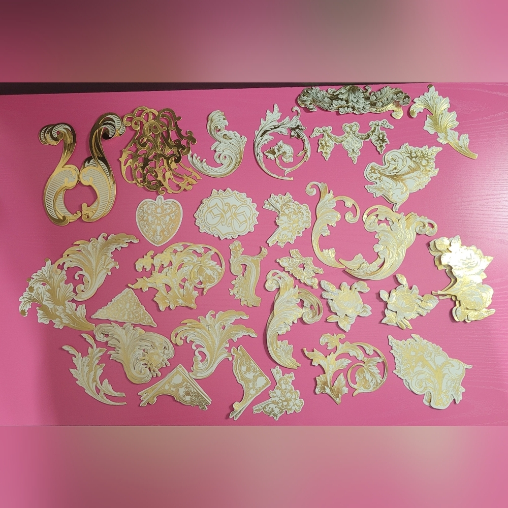 Anna Griffin Gold Foil Embellishment Set. (0196)